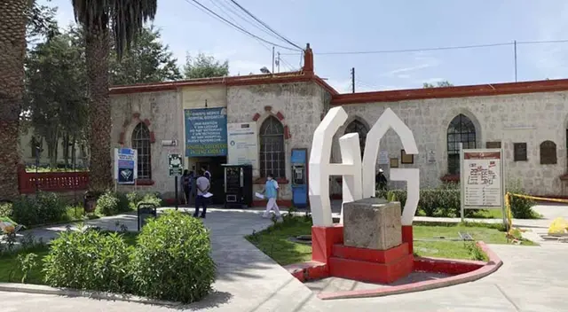 Inusual nacimiento ocurrió la madrugada del lunes en el hospital Goyeneche Inusual nacimiento ocurrió la madrugada del lunes en el hospital Goyeneche