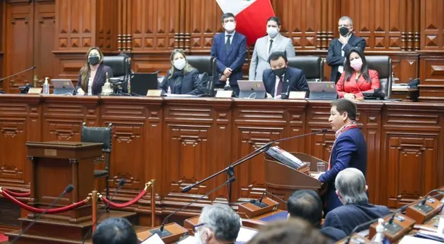 Guido Bellido inicia su discurso en quechua y congresistas se quedan en shock