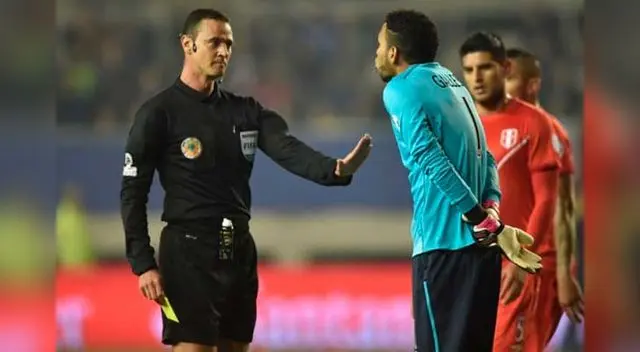 Wilmar Roldan siempre enérgico con los jugadores peruanos y está vez nos dirigirá ante Brasil. Wilmar Roldan siempre enérgico con los jugadores peruanos y está vez nos dirigirá ante Brasil.
