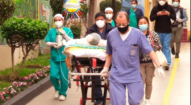 Adolescente vuelve a casa tras doce años de estar conectada a un ventilador mecánico Adolescente vuelve a casa tras doce años de estar conectada a un ventilador mecánico