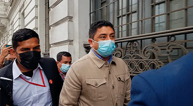 Vinculan a parlamentario con grupos extremistas del Vraem. Vinculan a parlamentario con grupos extremistas del Vraem.