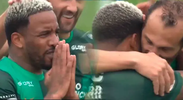 Jefferson Farfán fue el autor del único gol del partido, que pone a Alianza Lima en la cima de la Liga 1. Jefferson Farfán fue el autor del único gol del partido, que pone a Alianza Lima en la cima de la Liga 1.