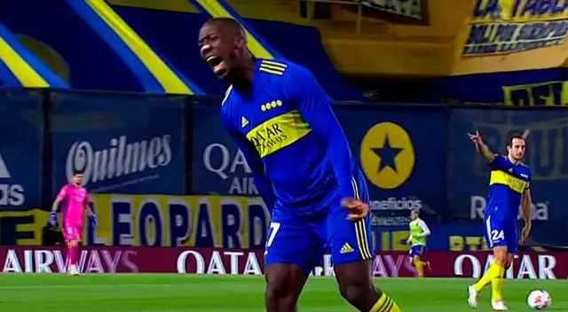 Luis Advíncula. Luis Advíncula.