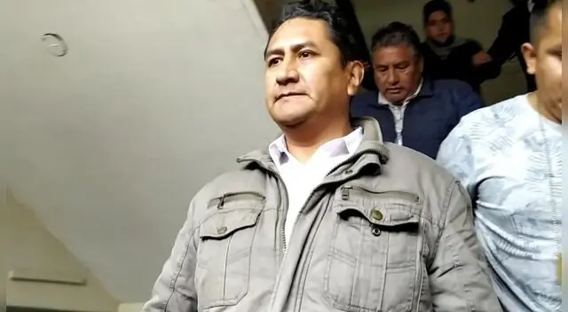 Fiscalía solicita 35 meses de prisión preventiva contra Vladimir Cerrón Fiscalía solicita 35 meses de prisión preventiva contra Vladimir Cerrón