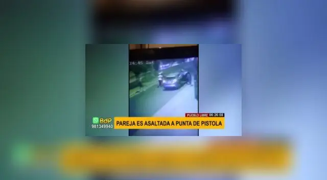 Asaltantes iban en moto y encañonaron a sus víctimas. Asaltantes iban en moto y encañonaron a sus víctimas.