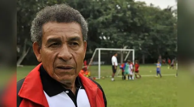 Héctor Chumpitaz da consejo a la selección Peruana