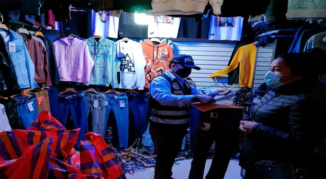 La PNP en pleno trabajo de intervención La PNP en pleno trabajo de intervención