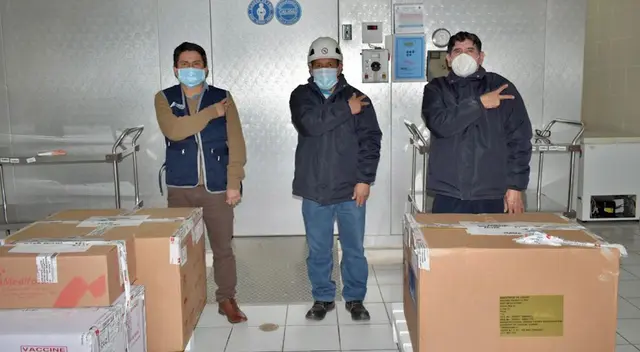 Apurímac recibió cerca de 20 000 dosis de la vacuna contra el COVID-19 para cerrar brechas de vacunación Apurímac recibió cerca de 20 000 dosis de la vacuna contra el COVID-19 para cerrar brechas de vacunación