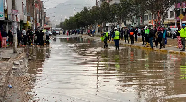 Nuevo aniego en Av. Tusílagos Nuevo aniego en Av. Tusílagos