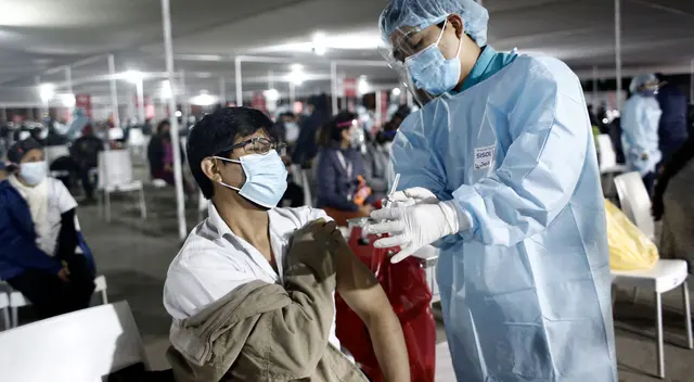 Las personas que tengan 29 años, pero que este año cumplen 30 años, también tendrán derecho a recibir la vacuna contra el coronavirus.