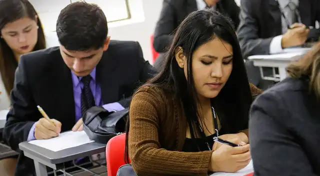 El Proyecto de ley deberá ser votada por la Comisión de Educación.