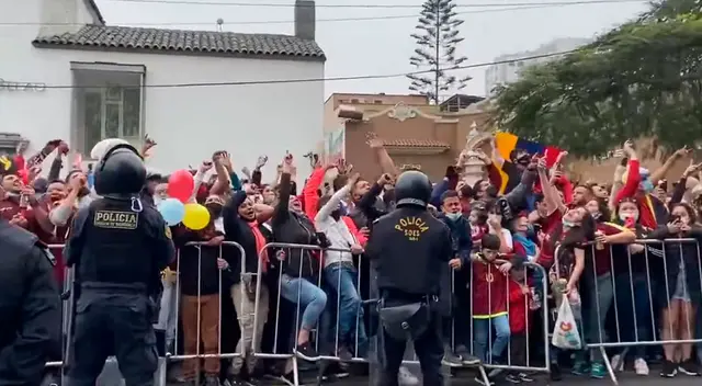 hinchas venezolanos alientan a su selección hinchas venezolanos alientan a su selección