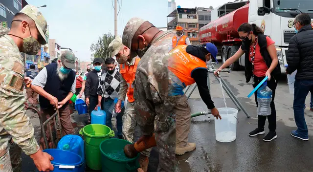 Sedapal habilitará el servicio de agua para los vecinos de San Juan de Lurigancho, que fueron afectados por el aniego.