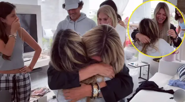 Jessica Newton llora de emoción al enterarse del embarazo de su Cassandra Sánchez.