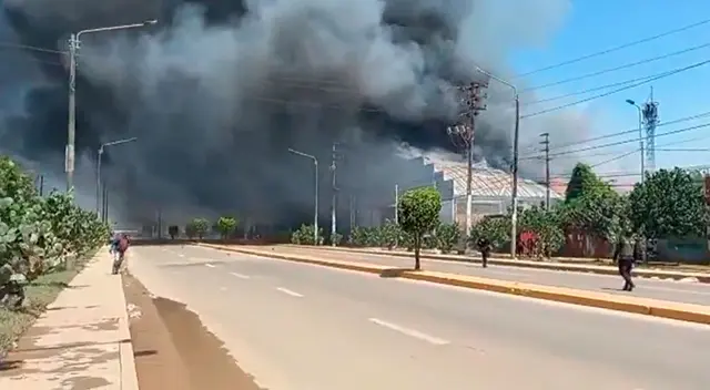 Incendio Pucallpa se produjo en una planta de elaboración de gas.