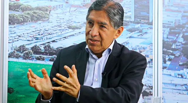 Avelino Guillén asentó la denuncia en la comisaría de San Borja, donde puso la identificación de tres personas que se fueron en una camioneta de placa BSJ-318. Avelino Guillén asentó la denuncia en la comisaría de San Borja, donde puso la identificación de tres personas que se fueron en una camioneta de placa BSJ-318.