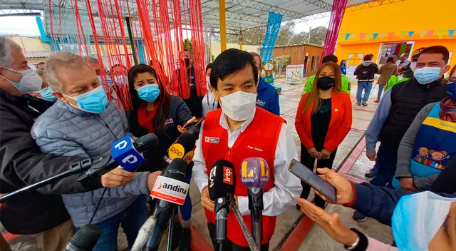 Ministro de Educación supervisó medidas de bioseguridad en colegio miraflorino. Ministro de Educación supervisó medidas de bioseguridad en colegio miraflorino.