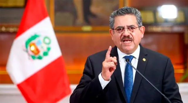 Manuel Merino ocupó la presidencia de manera facta en el 2020