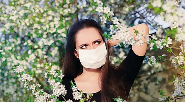 La alergia se presenta más frecuentemente en pacientes con familiares directos que tengan alguna enfermedad alérgica. La alergia se presenta más frecuentemente en pacientes con familiares directos que tengan alguna enfermedad alérgica.