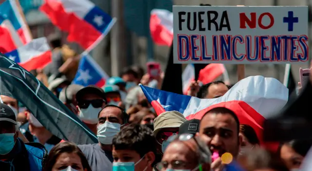 Los ciudadanos de Iquique piden que se vayan los extranjeros de la zona, pero la ONU los exhorta a cambiar de pensamiento. Los ciudadanos de Iquique piden que se vayan los extranjeros de la zona, pero la ONU los exhorta a cambiar de pensamiento.
