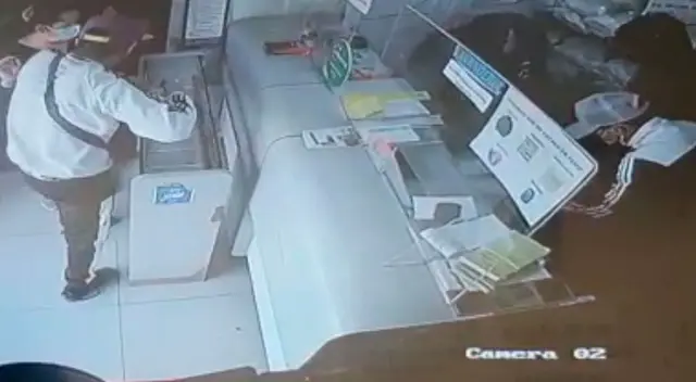 Delincuentes se llevan 6 mil soles de agente bancario