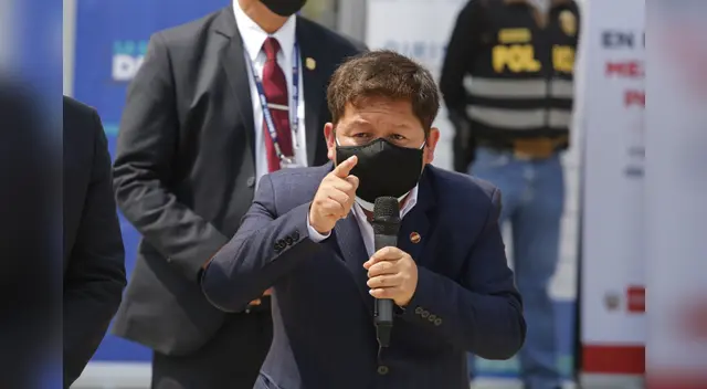 Premier hizo pedido a las empresas privadas de invertir con desarrollo social.