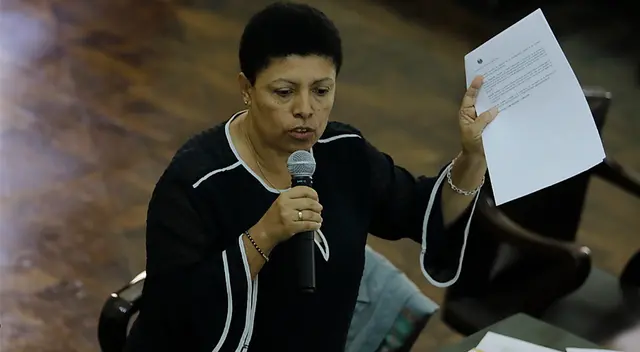 Congresista votará por la censura al ministro de Trabajo. Congresista votará por la censura al ministro de Trabajo.