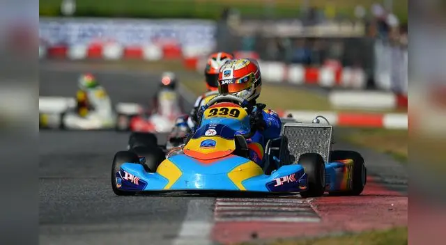 Andrés Cárdenas sigue mostrando su calidad  y saca cara por el Perú