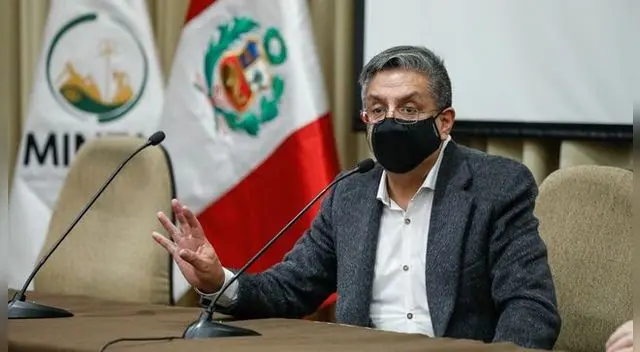 Ministro de Energía y Minas sobre nacionalización del gas: “No, ahorita no se está viendo eso” Ministro de Energía y Minas sobre nacionalización del gas: “No, ahorita no se está viendo eso”