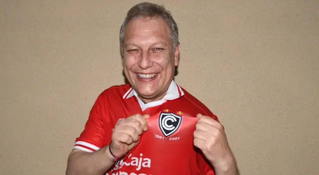 El periodista celebró a lo grande el triunfo del Papá El periodista celebró a lo grande el triunfo del Papá