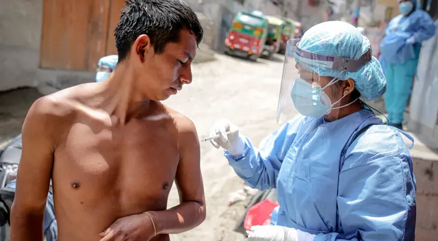 La vacunación es esencial para no desarrollar síntomas graves del coronavirus. La vacunación es esencial para no desarrollar síntomas graves del coronavirus.