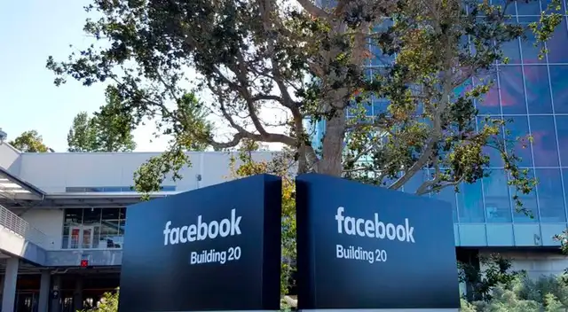 Facebook envió un equipo a California Facebook envió un equipo a California