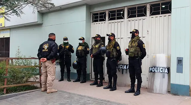 Diviac allana tres inmuebles de fiscal en Ate Vitarte.