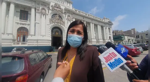 Flor Pablo insiste en cambios en Gabinete