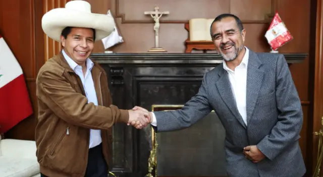 Pedro Castillo se reunió con ministro Iber Maraví para “tratar temas prioritarios en material laboral” Pedro Castillo se reunió con ministro Iber Maraví para “tratar temas prioritarios en material laboral”