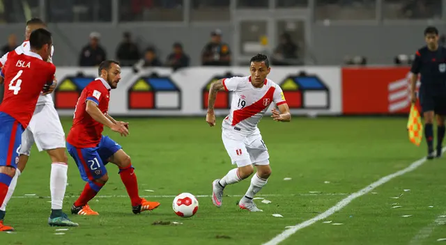 Perú y Chile se vuelven a encontrar en una nueva edición del Clásico del Pacífico. Perú y Chile se vuelven a encontrar en una nueva edición del Clásico del Pacífico.