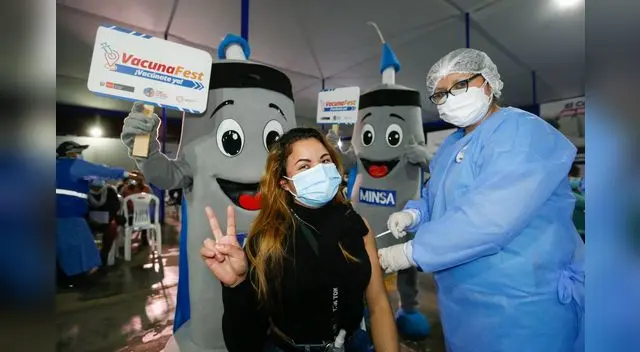 El 50% de la población de Lima ya está vacunada con dos dosis contra el COVID-19 El 50% de la población de Lima ya está vacunada con dos dosis contra el COVID-19