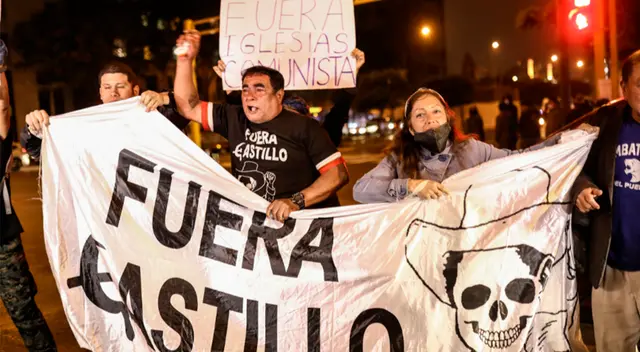Miembros de la Resistencia son conocidos por atemorizar a la ciudadanía.