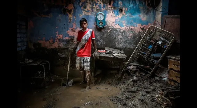 Primer lugar en categoría profesional “De pie ante la adversidad”