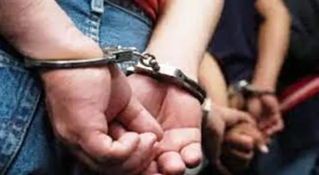 Dos mujeres fueron condenadas por robarse ropa de tienda comercial de San Juan de Miraflores Dos mujeres fueron condenadas por robarse ropa de tienda comercial de San Juan de Miraflores