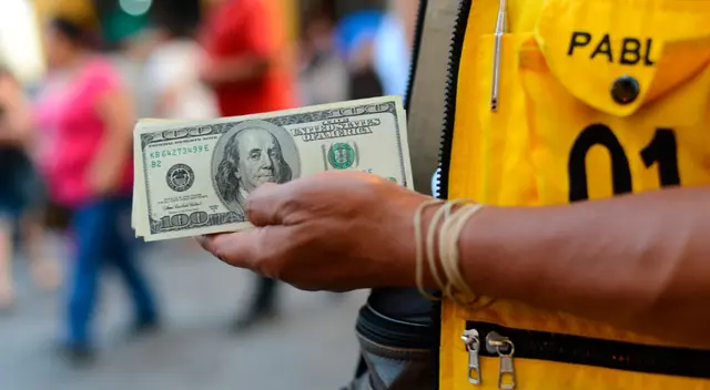 Precio del dólar se mantiene a la baja HOY 12 de octubre.