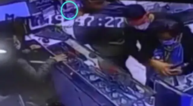 Dictan prisión para delincuentes que asaltaron tienda de celulares en Independencia Dictan prisión para delincuentes que asaltaron tienda de celulares en Independencia