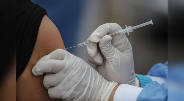 Arequipa empezará vacunación de menores de 15 a 17 años este domingo 17 Arequipa empezará vacunación de menores de 15 a 17 años este domingo 17