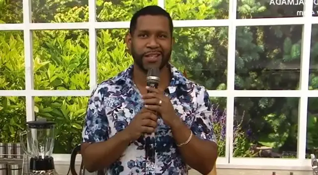 Edson Dávila aseguró que sí es posible ser amigo de una expareja, y contó su propio caso. Edson Dávila aseguró que sí es posible ser amigo de una expareja, y contó su propio caso.