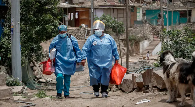 Enfermeras van hacia los lugares más apartados del país para inocular a más peruanos. Enfermeras van hacia los lugares más apartados del país para inocular a más peruanos.