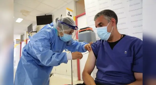 CMP: tres mil médicos aún no se vacunan contra el COVID-19 en Perú