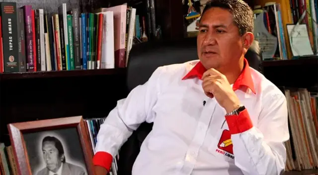 Secretario anuncia posibles expulsiones en el partido de gobierno. Secretario anuncia posibles expulsiones en el partido de gobierno.