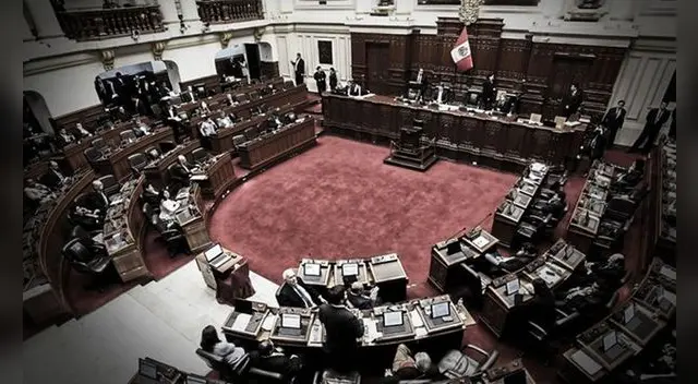Pleno del Congreso aprueba por insistencia proyectos de ley que regulan la cuestión de confianza