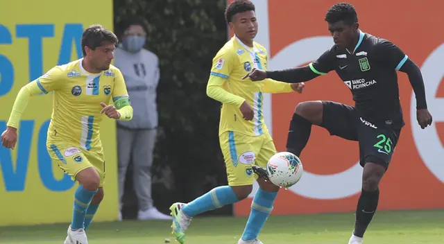 Carlos Stein logró quedarse en la Liga 1, pero fallo del TAS lo envió a la Segunda División en reemplazo de Alianza Lima. Carlos Stein logró quedarse en la Liga 1, pero fallo del TAS lo envió a la Segunda División en reemplazo de Alianza Lima.