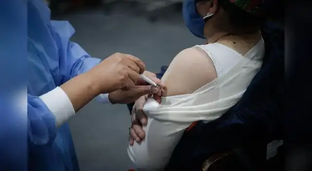 Minsa: aeropuertos y terminales terrestres serán nuevos puntos de vacunación contra el COVID-19 Minsa: aeropuertos y terminales terrestres serán nuevos puntos de vacunación contra el COVID-19